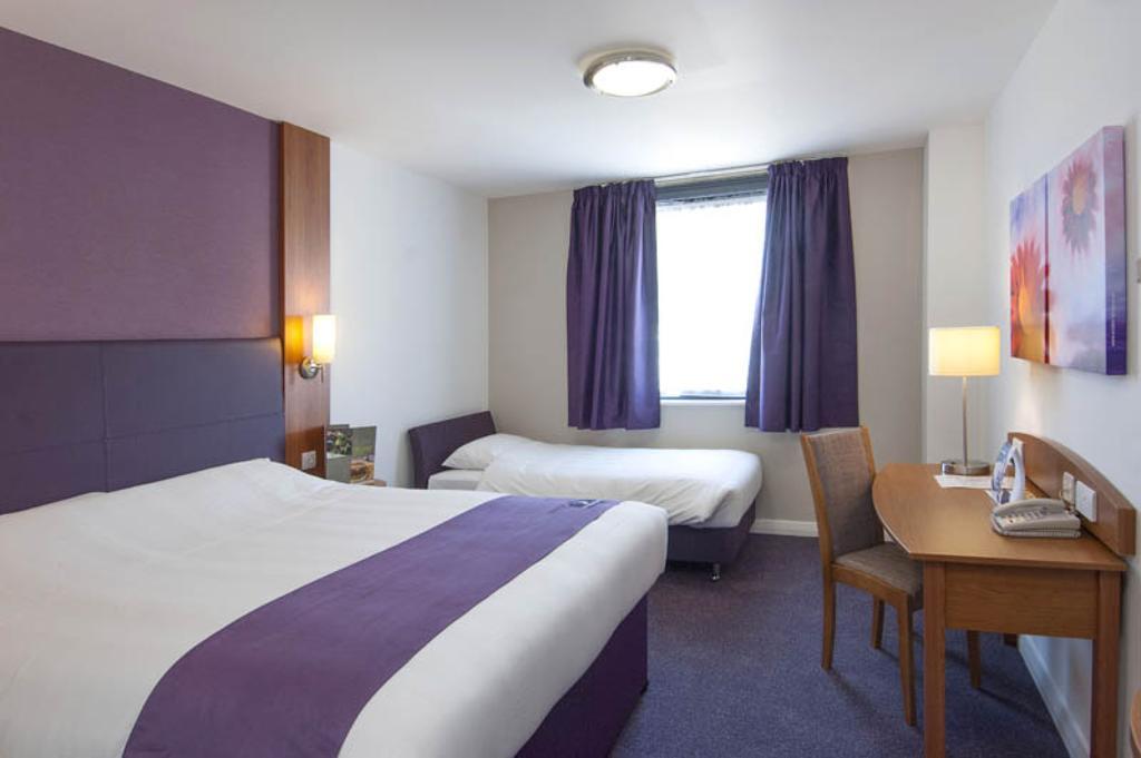 Premier Inn Glasgow City Centre - Argyle Street Zewnętrze zdjęcie