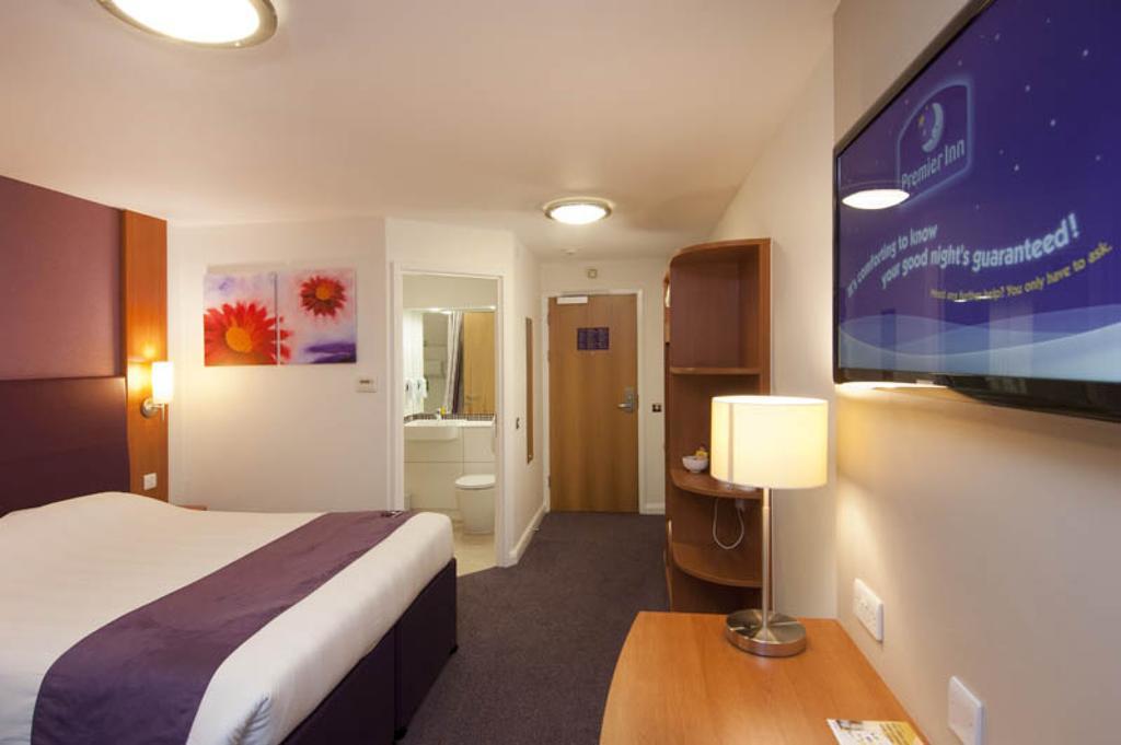 Premier Inn Glasgow City Centre - Argyle Street Zewnętrze zdjęcie