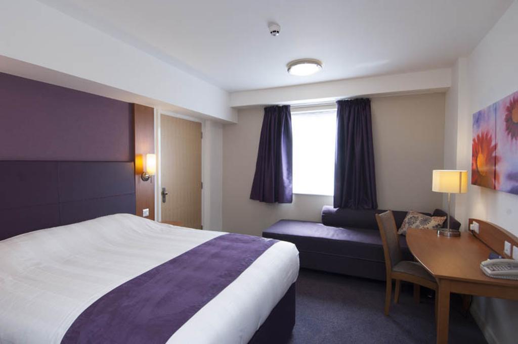 Premier Inn Glasgow City Centre - Argyle Street Zewnętrze zdjęcie
